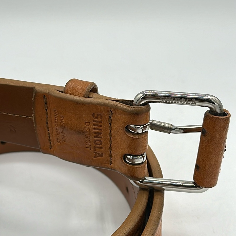 Shinola Detroit rare two-prong tan leather belt, size 42 - Picture 3 of 9